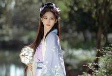 云浅-借水开花自一奇，水沉为骨玉为肌-云浅